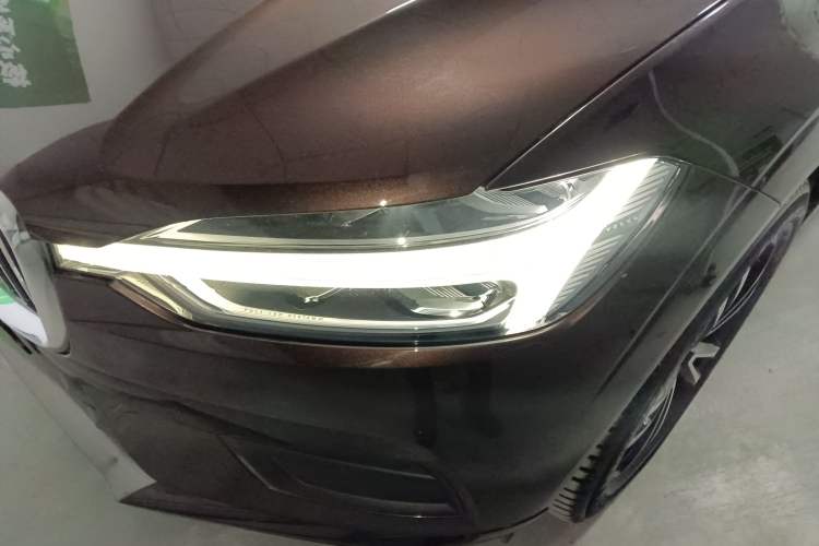 Used Volvo XC60 2019 T5 4x4 Smart Edition China V Standard
