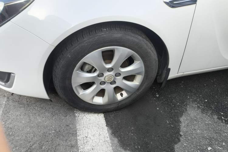 Used Buick Regal 2015 2.0L Leading Fashion Edition