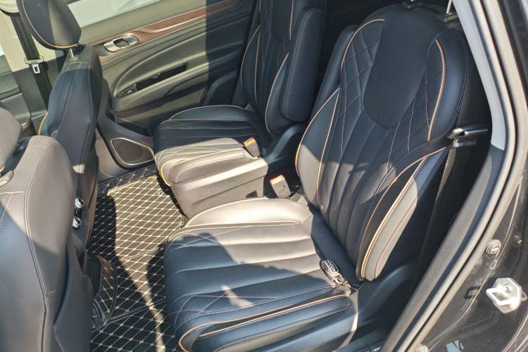 Used Ford Equator 2021 EcoBoost 225 Premier PLUS 7-seater (2/2/3)