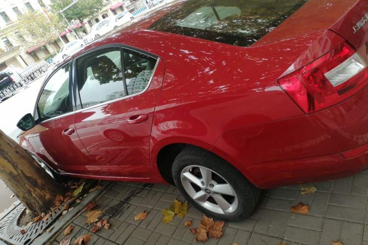 Used Skoda Octavia 2015 1.6L Automatic Yijun Edition

