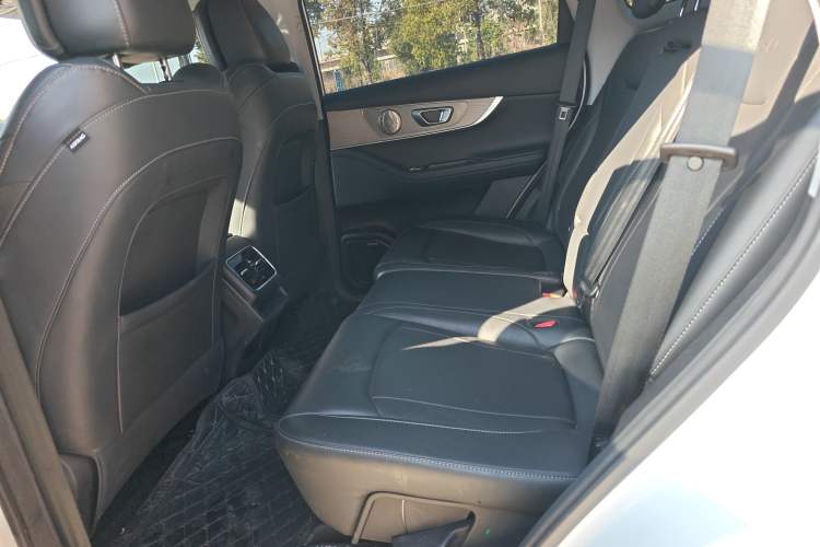 Used Chery Tiggo 8 PLUS 2024 Champion Edition 290TGDI DCT Hao Yue Version 5 Seats