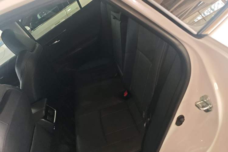 Used Toyota Harrier 2023 2.0L CVT Two-Wheel Drive Deluxe Edition