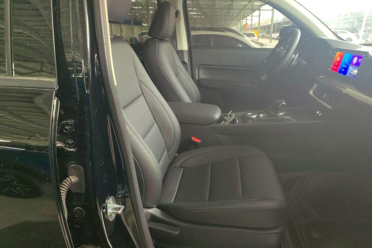 Used Great Wall Poer 2023 2.0T Commercial Version Automatic Diesel Two-Wheel Drive Elite Trim with Long Bed – GW4D20M
