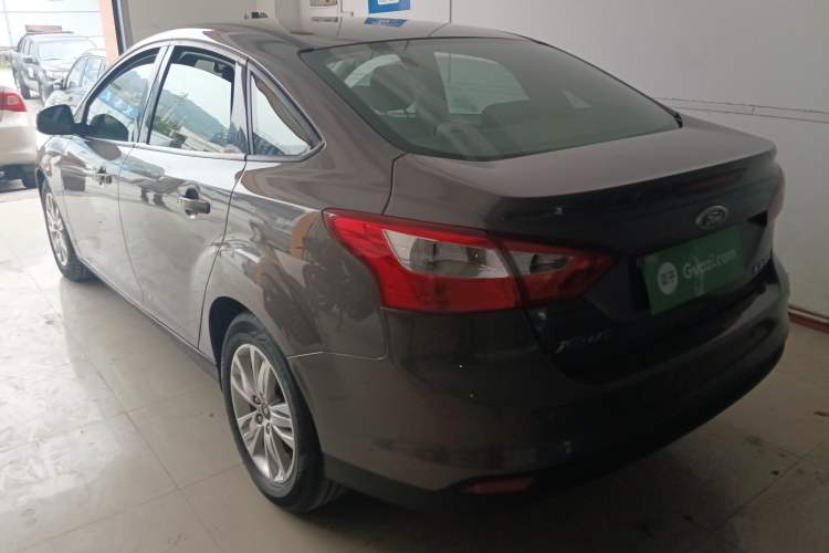 Used Ford Focus 2012 Sedan 1.6L Automatic Comfort Model
