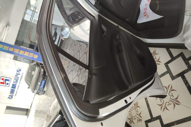 Used Chevrolet Equinox 2019 535T Automatic Chijie Edition China VI
