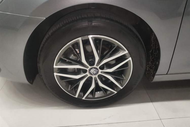 Used BYD Qin PLUS 2021 EV 400KM Luxury Model
