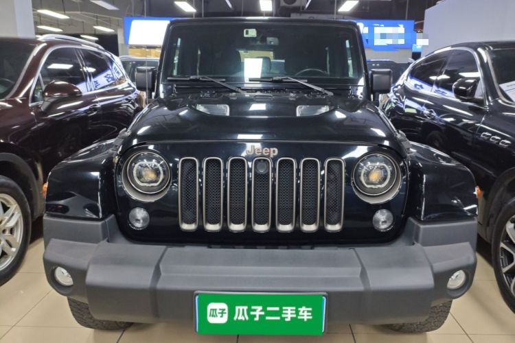 Used  Wrangler 2016 3.0L Sahara 75th Anniversary Edition
