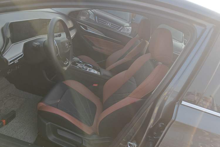 Used Changan Eado 2023 Changan Edition PLUS Blue Whale NE 1.4T GDI DCT Prestige Version
