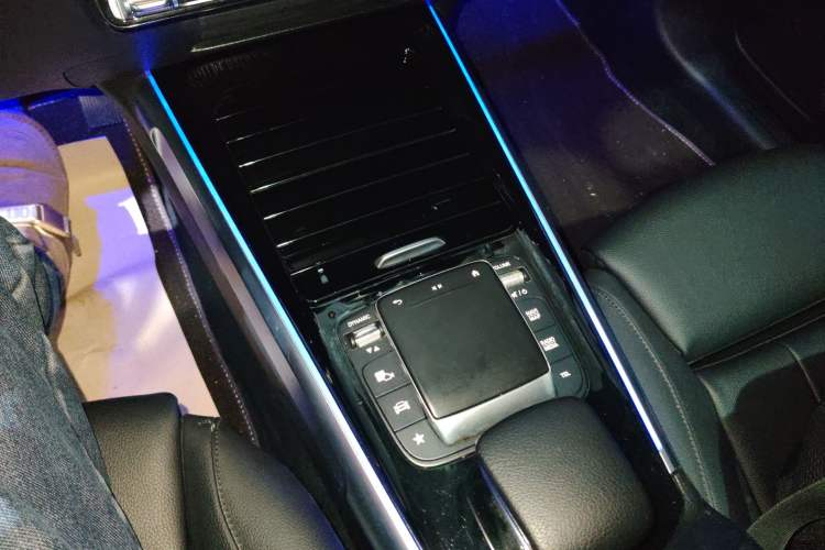 Used Mercedes-Benz GLB 2021 GLB 200 Fashion Model