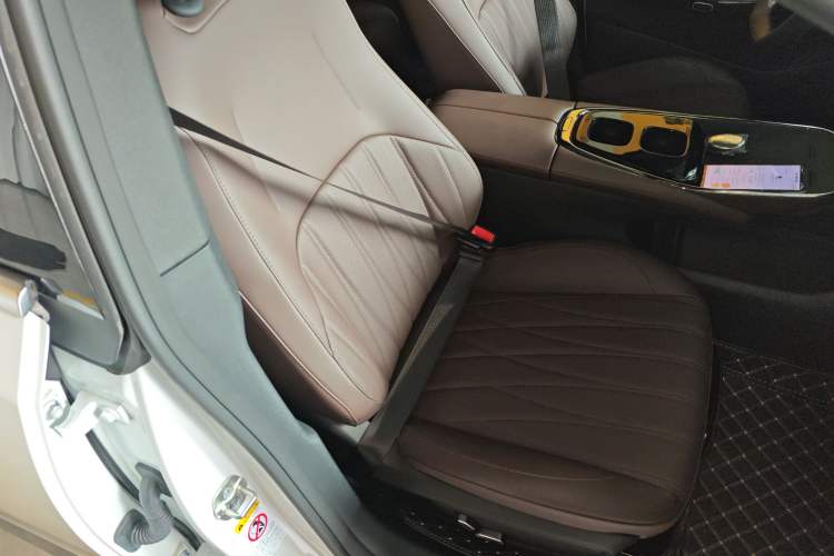 Used  A07 2025 Range-Extended "True Fragrant" Edition 230 Flagship Model