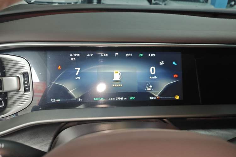 Used Denza D9 2024 DM-i 980 Four-Wheel Drive Prestige Model