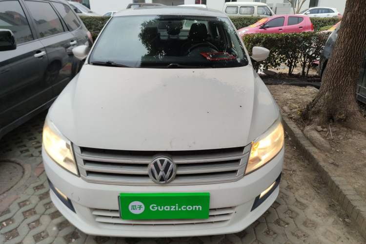 Used Volkswagen Santana 2015 1.6L Manual Comfort Edition