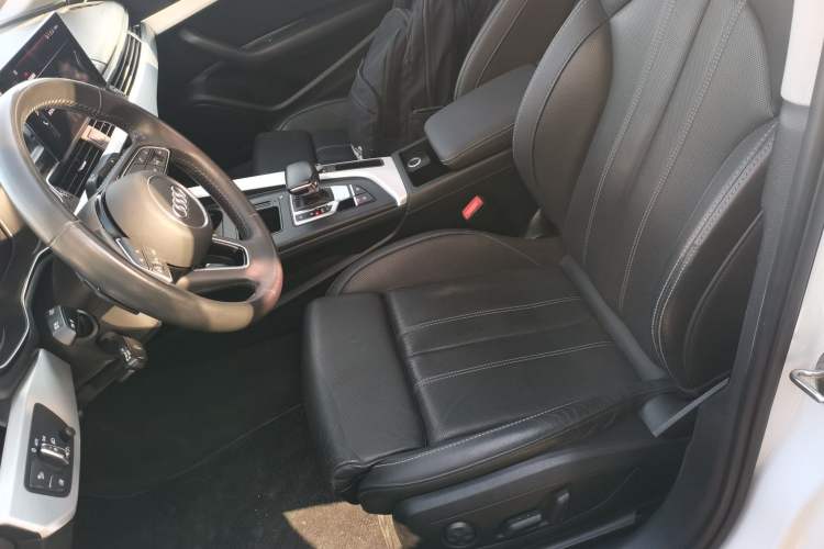 Used Audi A4L 2020 40 TFSI Fashion Dynamic Model