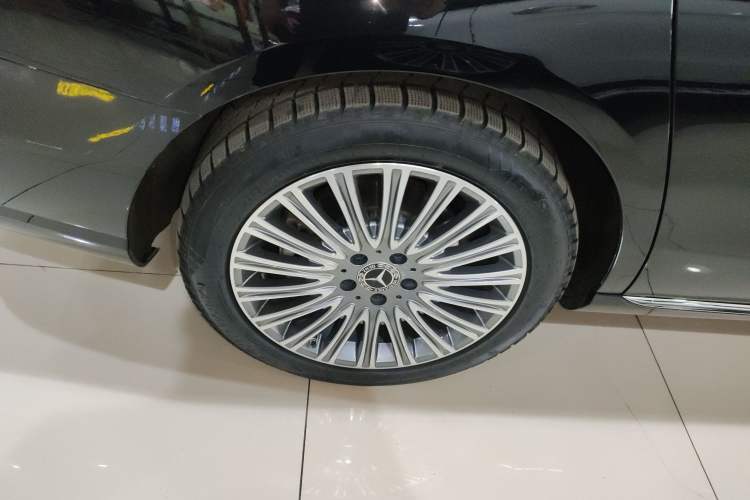 Used Mercedes-Benz E-Class 2023 Updated E 300 L Fashion Edition