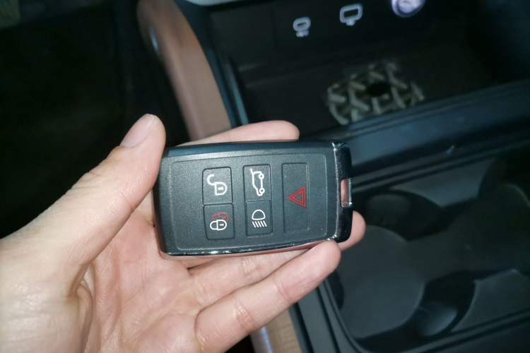 Used Land Rover Defender 2024 90 3.0T P400 HSE
