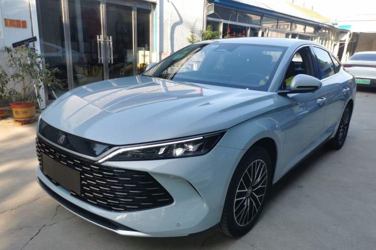 Used BYD Qin L 2024 DM-i 120KM Excellence Model
