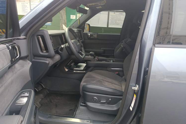 Used  Leopard 5 2023 Cloud Ride Flagship Edition
