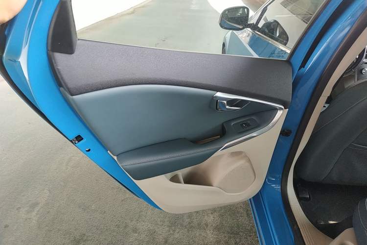 Used Volvo V40 2014 2.0T Zhiya Edition