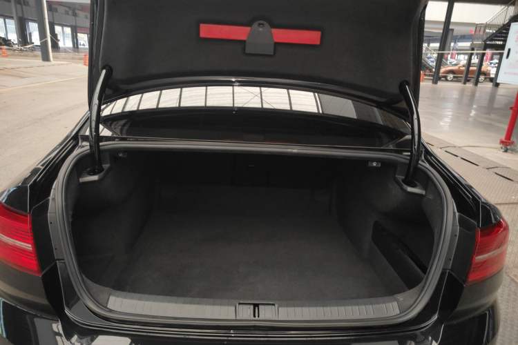 Used Volkswagen Magotan 2019 330TSI DSG Leading Model China VI Standard
