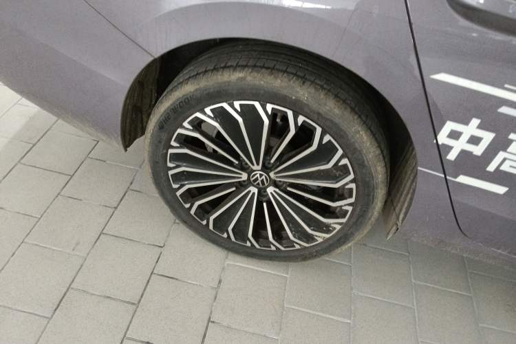 Used Volkswagen Passat 2025 Pro 380TSI Dragon Supreme Edition
