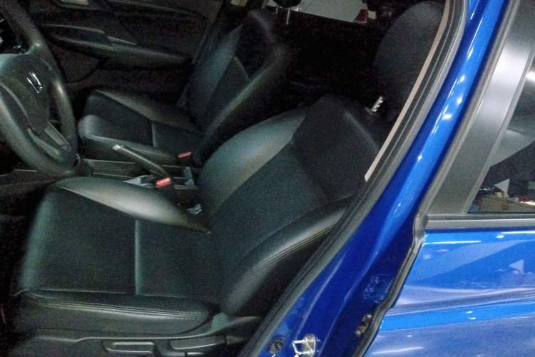 Used Honda Fit 2016 1.5L LXS CVT Comfort Sunroof Version
