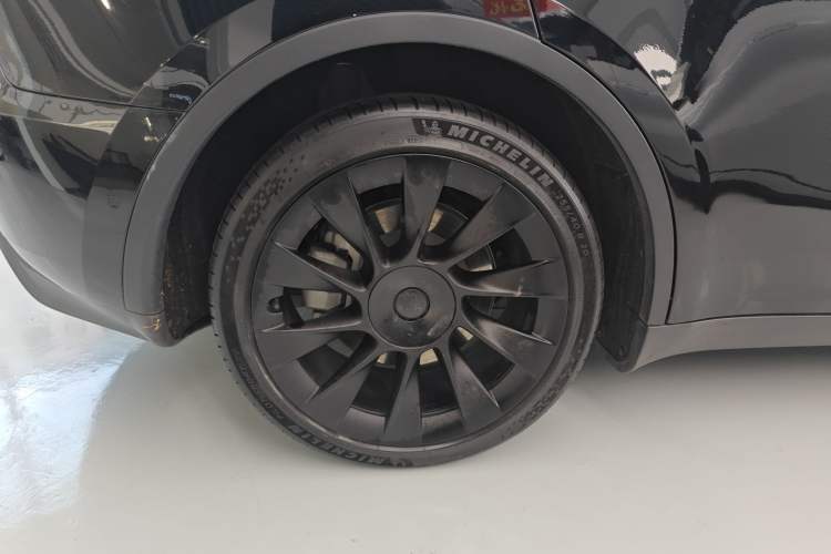 Used Tesla Model Y 2022 Rear-Wheel-Drive Version
