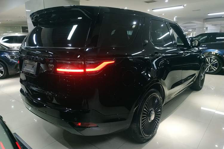 Used Land Rover Discovery 2021 360 PS R-Dynamic S
