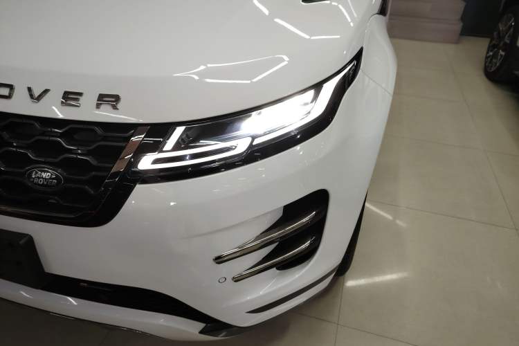 Used Land Rover Range Rover Evoque 2022 Facelifted Aurora L 249 PS R-Dynamic Luxury Edition