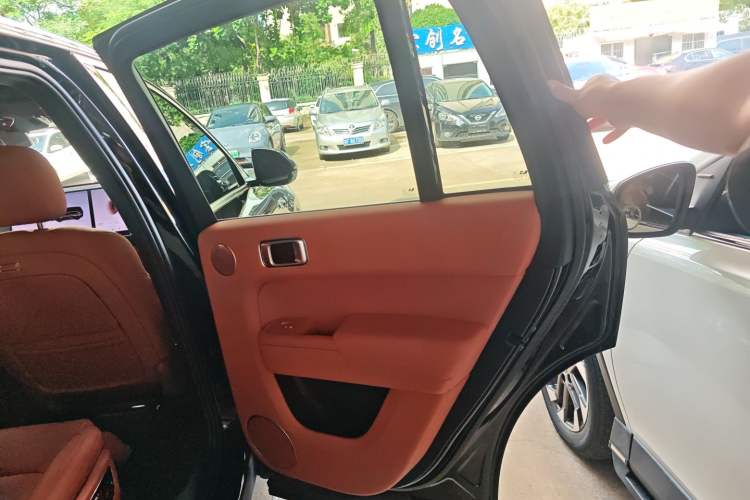 Used Li Auto L8 2024 PRO Model
