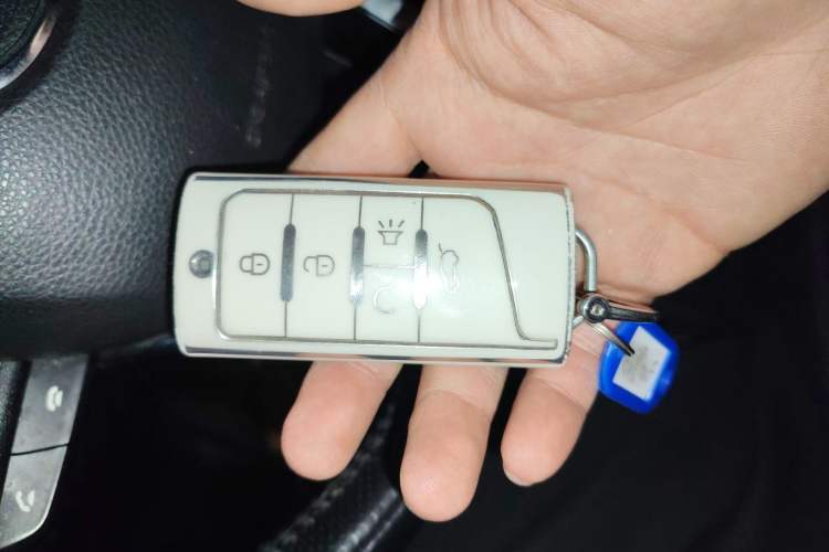 Used GAC Trumpchi M6 2021 270T DCT Luxury Edition (7-seater)