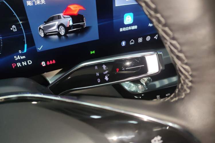 Used Cadillac LYRIQ 2022 Rear-Drive Long-Range Luxury Edition
