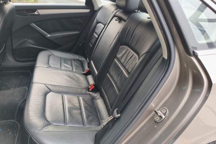 Used Volkswagen Passat 2014 1.8TSI DSG Prestige Edition
