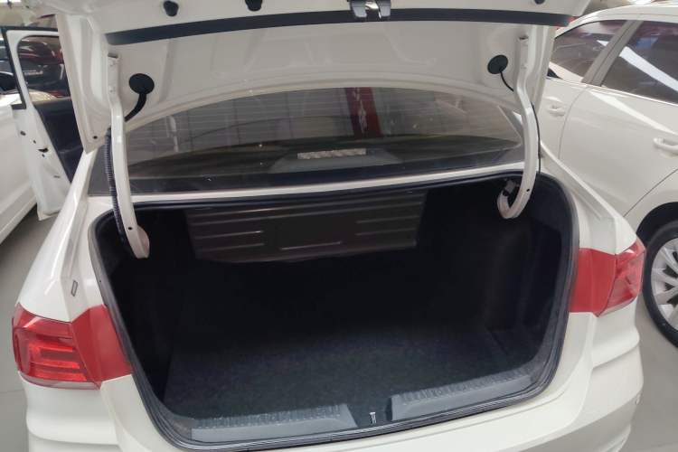 Used Volkswagen Santana 2018 1.5L Automatic Fashion Edition