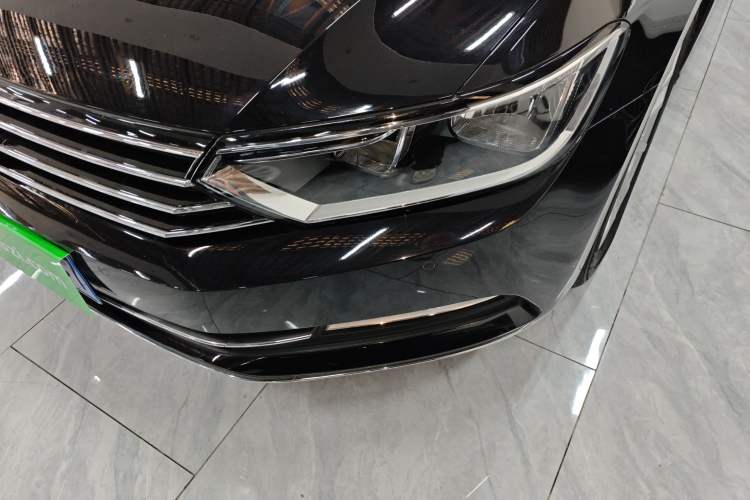 Used Volkswagen Magotan 2018 280TSI DSG Leading Model
