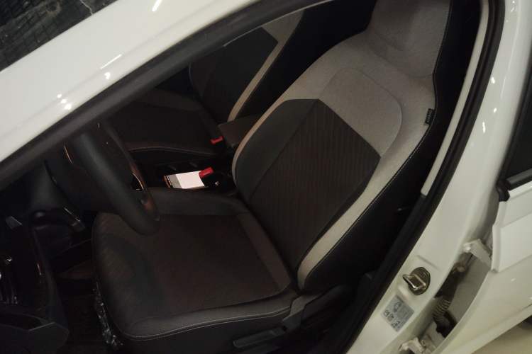 Used Volkswagen Lavida 2023 New Sharp 1.5L Automatic Excellent New Edition