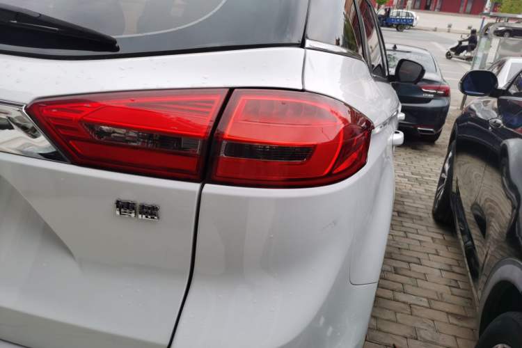 Used Geely Auto Emgrand X7 Sport 2016 1.8TD Automatic Smart Model