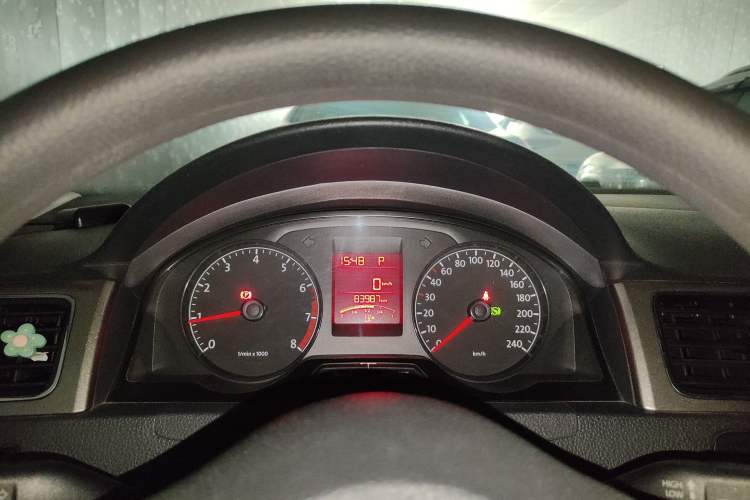 Used Volkswagen Santana 2015 1.6L Automatic Comfort Edition
