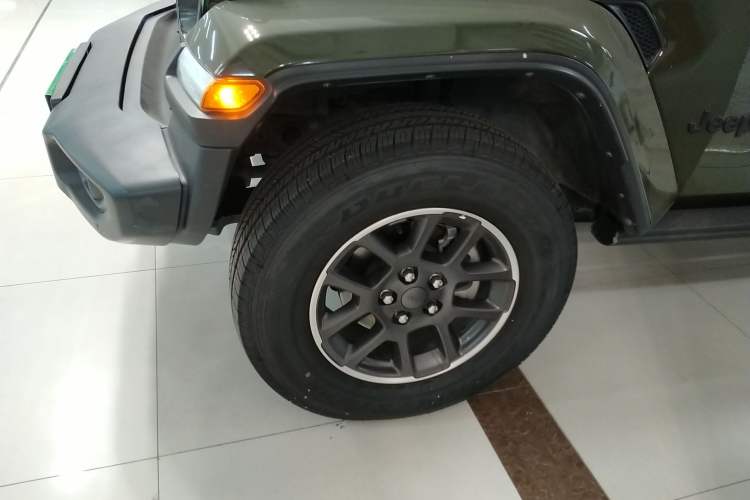 Used  Gladiator 2022 3.6L Pioneer Edition
