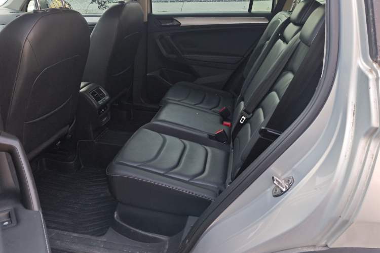 Used Volkswagen Tiguan L 2018 280TSI Automatic Two-Wheel Drive Comfort Edition