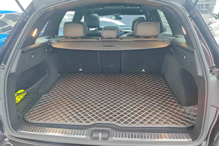 Used Mercedes-Benz GLC 2020 GLC 260 L 4MATIC Luxury Model