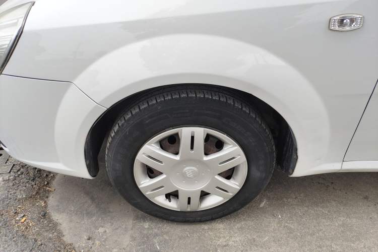 Used Buick Excelle 2013 1.5L Automatic Classic Model
