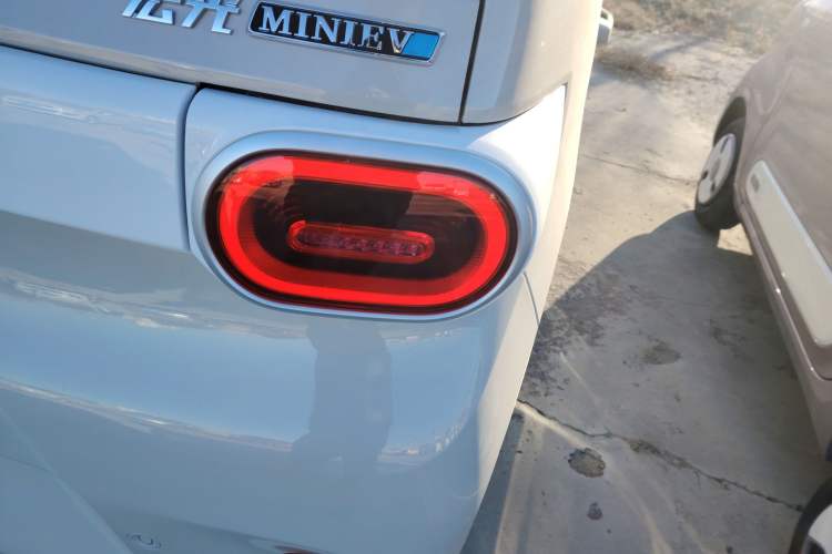 Used Wuling Hongguang MINIEV 2024 3rd Generation 215km Youth Edition
