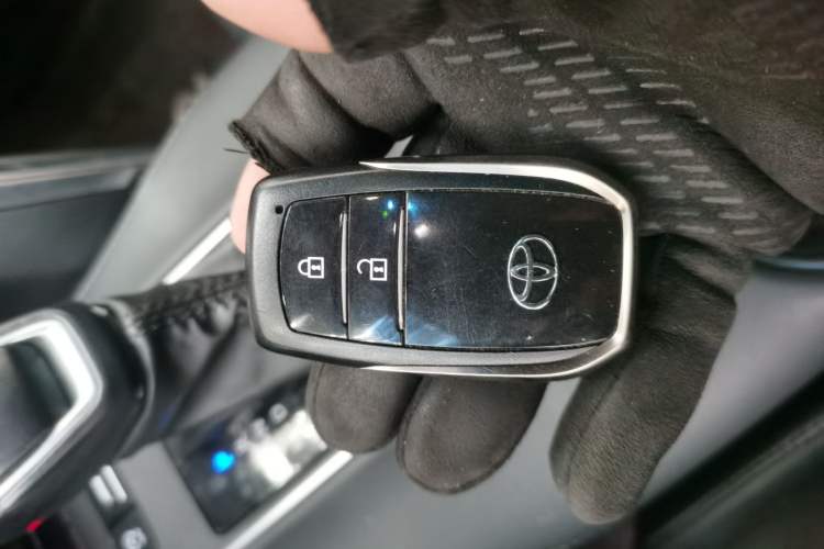 Used Toyota Venza 2024 2.0L CVT Two-Wheel Drive Luxury Edition