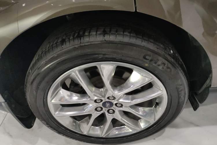 Used Ford Edge 2016 EcoBoost 245 Four-Wheel Drive Titanium 7-Seater
