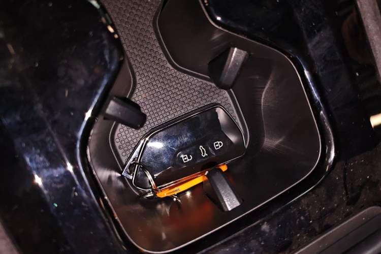 Used Volkswagen Tiguan L 2024 PRO 380TSI Four-Wheel Drive R-Line Prestige Edition
