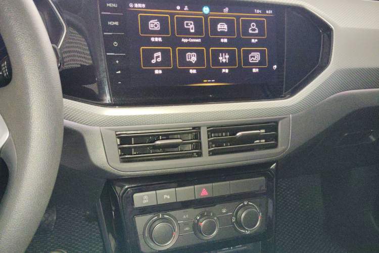 Used Volkswagen Tacqua 2021 200TSI DSG JoyConnect Edition