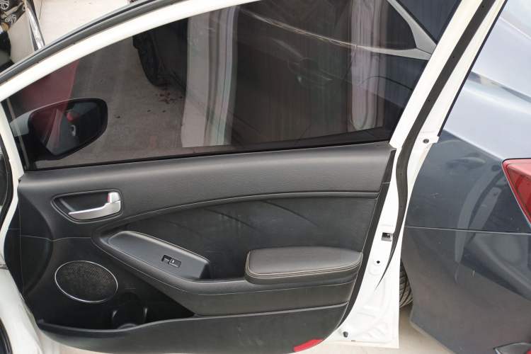 Used Kia K3 2015 1.6L Automatic GLS
