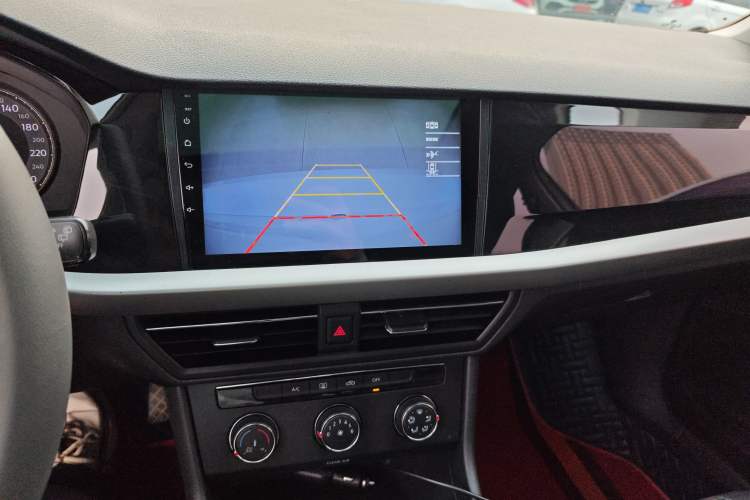 Used Volkswagen Lavida 2019 Hatchback 200TSI DSG Comfort Edition China VI