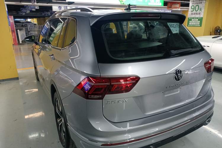 Used Volkswagen Tiguan L 2022 380TSI Automatic All-Wheel Drive R-Line Flagship 7-Seater