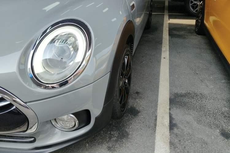 Used  Clubman 2018 1.5T COOPER Artist
